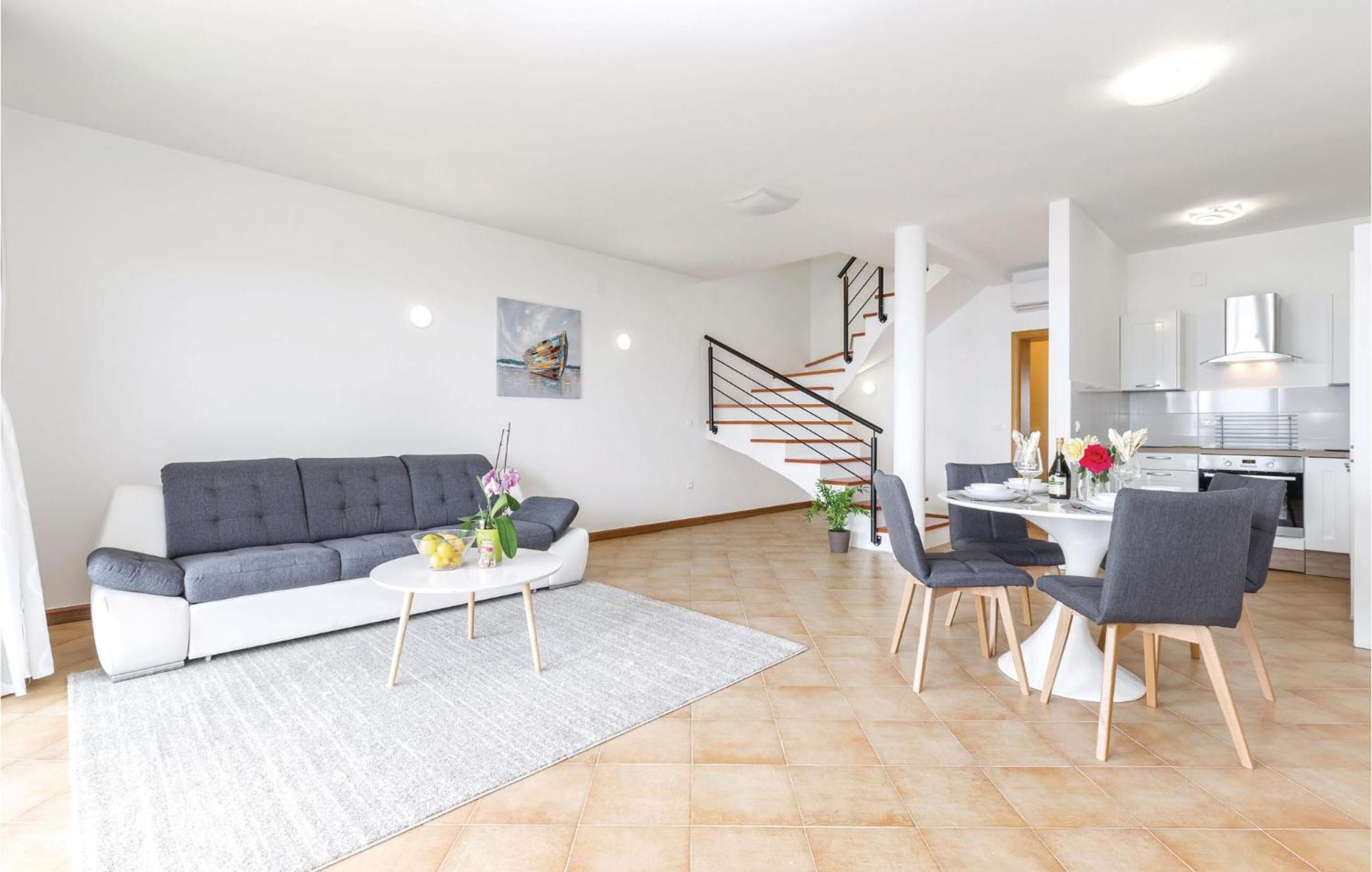 Cozy Apartment In Crikvenica With House Sea View Экстерьер фото