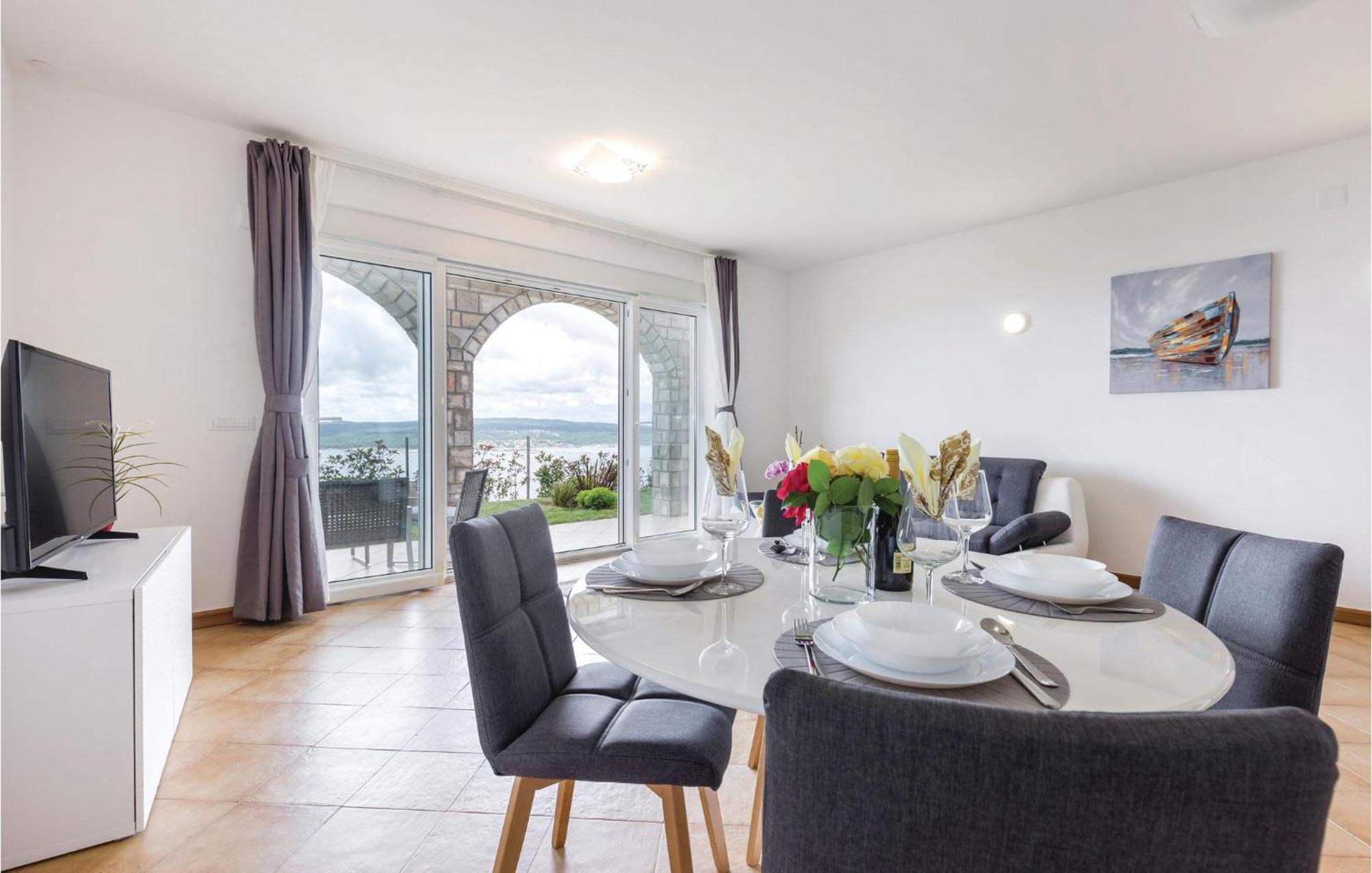 Cozy Apartment In Crikvenica With House Sea View Экстерьер фото
